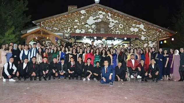 Pandemi bitti mezuniyet coşkusu başladı