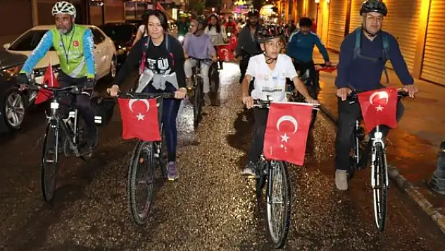 Gençlik bayramı için pedal çevirdiler