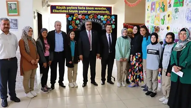 Ilgın'da öğrencilerden sergi