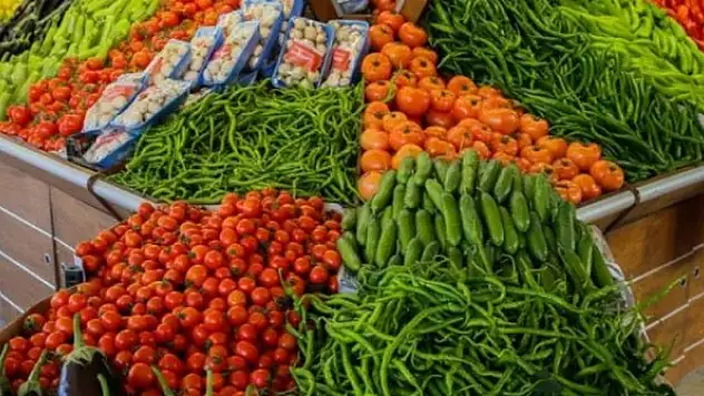 Güneşli hava üretimi arttırdı, sebze fiyatları düştü