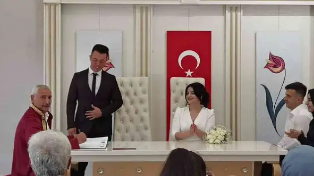 Komando damattan dikkat çeken evet: 'Şehitler ölmez vatan bölünmez'