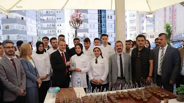 Eğitim gören yabancı uyruklu öğrenciler Türk yemeklerini çok sevdi