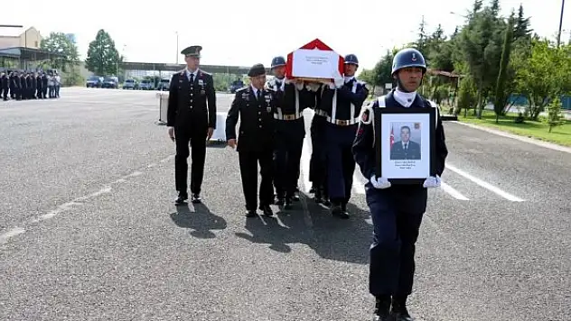 Kalp krizi geçiren uzman çavuş, hayatını kaybetti
