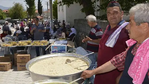 Etli aş sofrasında yağmur duası yapıldı