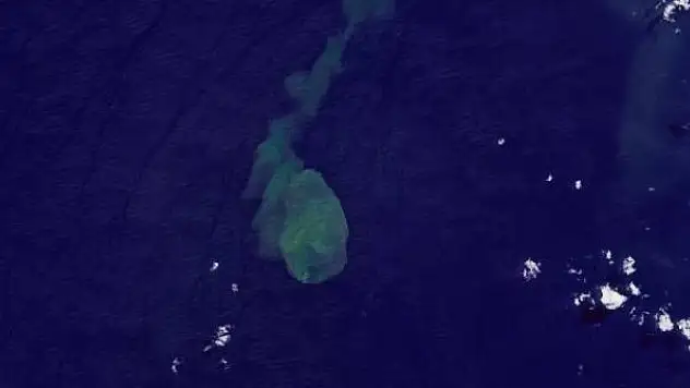 NASA denizaltı volkan patlamasını yakaladı: Sharkcano