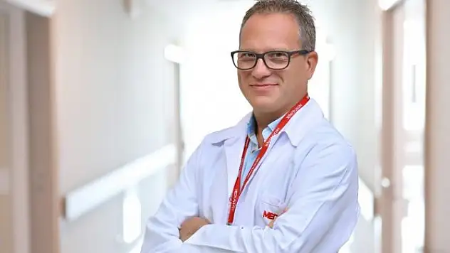 Dermatoloji uzmanları: 'Güneş ışınları deri yaşlanmasına neden olabilir'