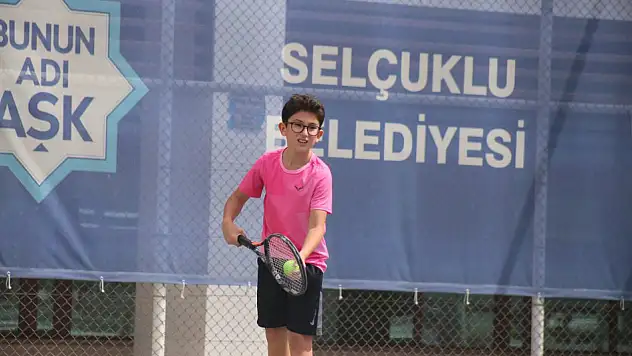 Selçuklu'da tenis heyecanı