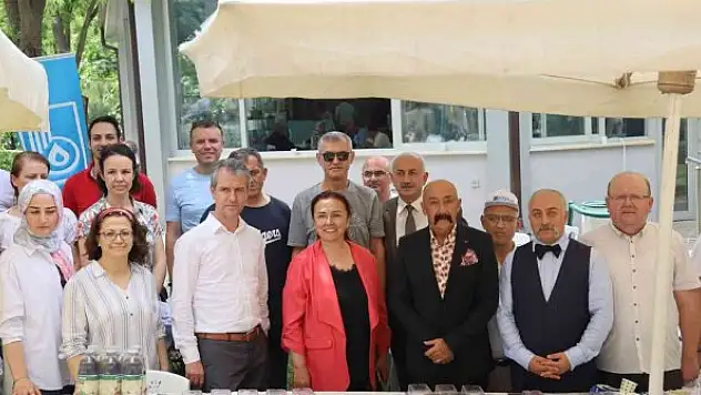 Huzurevi'nde açık hava şenliği ilgi gördü