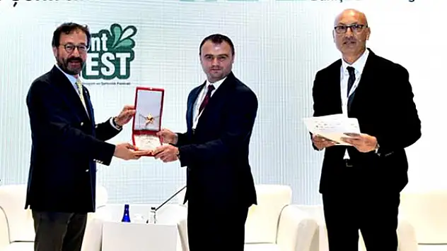 Karatay Belediyesi'nin sokak sağlıklaştırma projesi ödül aldı