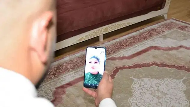 Online damat, düğününe görüntülü bağlantı ile katıldı