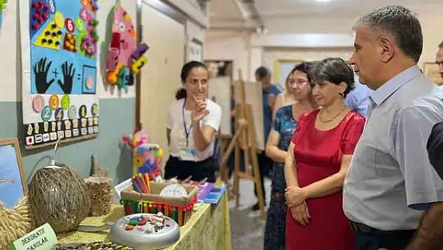 Atık sanata dönüştü