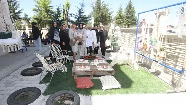 Beyşehir'de yıl sonu sergisi açıldı