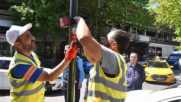 Sokak tabelalarında QR Kod dönemi