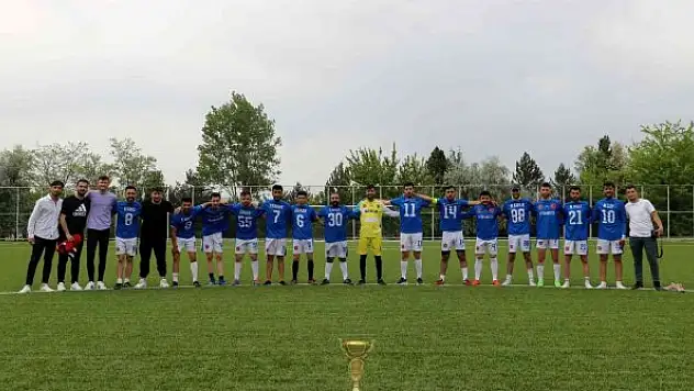 Bu turnuva 4 yıl sürdü, kimi mezun oldu kimi evlenip yuva kurdu