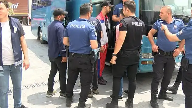 Kaçak göçmen denetiminde ilginç anlar