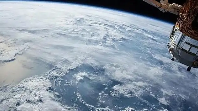 Çin, uzay istasyonuna 3 taykonot gönderildi