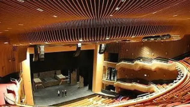 Seyirci sayısı sinemada arttı, tiyatroda azaldı