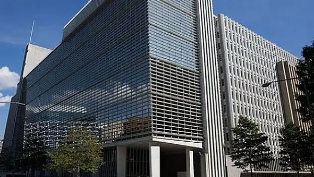 Dünya Bankası, küresel ekonomik büyüme tahminini düşürdü