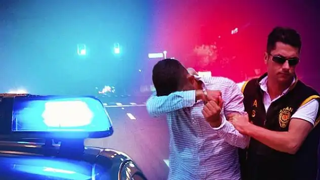 Zehir tacirlerine operasyon: 4 gözaltı