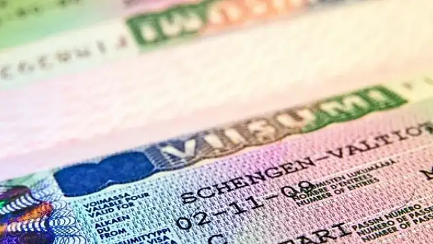 Türk vatandaşlarını bekleyen Schengen tehlikesi