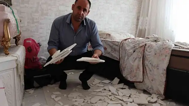 Evleri başlarına yıkıldı