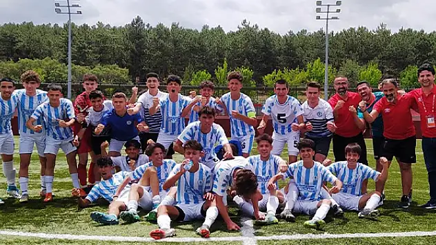 Selçuklu Belediyespor 2.Kademe'ye yükseldi