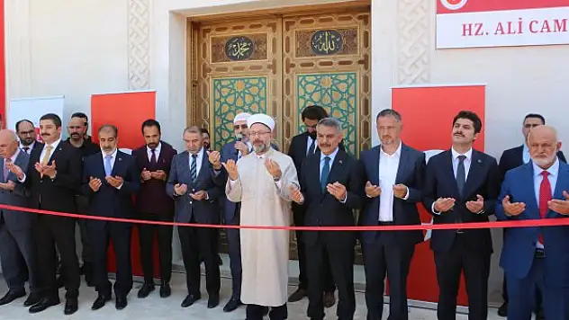 Erbaş Tunceli'de cemevi ziyaret etti, Hz. Ali Camisi'nin açılışını yaptı