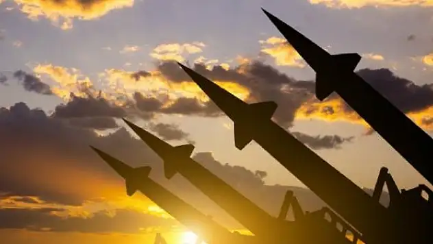 Küresel nükleer cephanelik on yıllardır ilk kez büyümeye hazırlanıyor