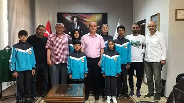 Taşkentli sporculardan Şahin'e ziyaret