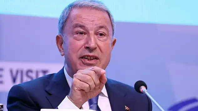 Milli Savunma Bakanı Akar'dan Yunan parlamenterlere sert tepki