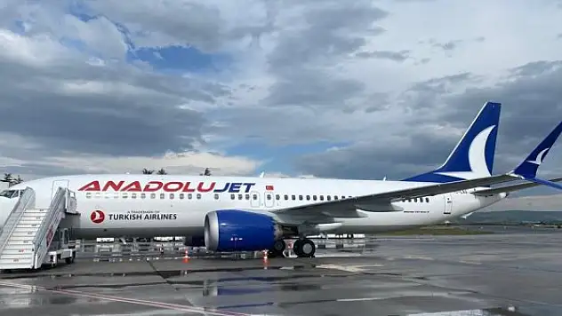 Anadolujet'in ilk yeni nesil uçağı uçuşlara başladı