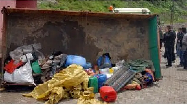 Hakkari'de trafik kazası :21 yaralı