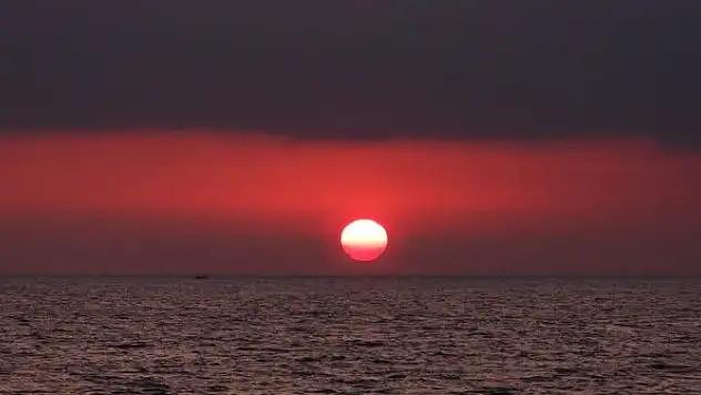 Hatay'da gün batımı görenleri hayran bıraktı