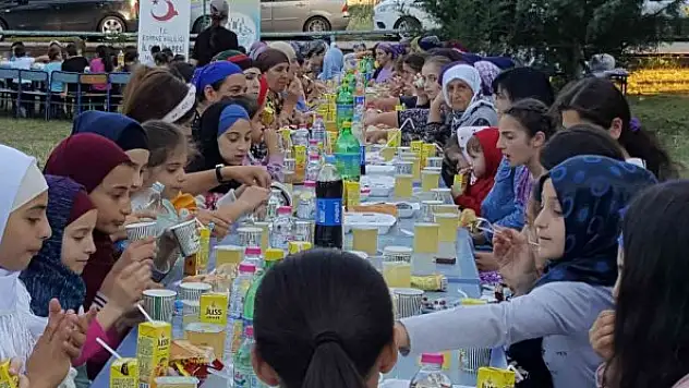 Ukrayna'dan tahliye edilen Ahıskalı Türkleri için program düzenlendi