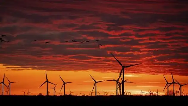 İngiltere'de enerji tavan fiyatı yüzde 80 artacak