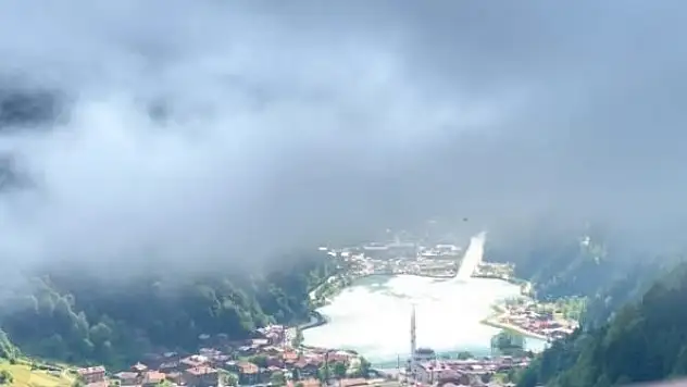 Uzungöl'de bulutların dansı