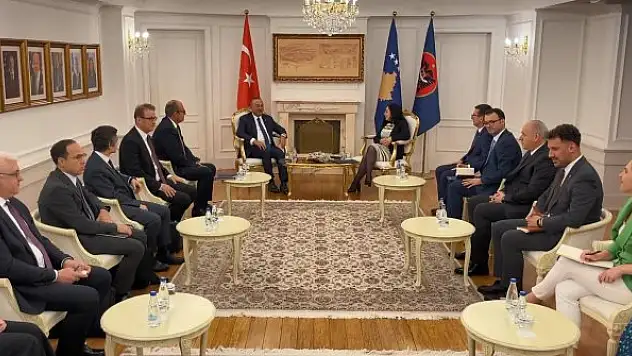 Çavuşoğlu, Kosova Cumhurbaşkanı Osmani-Sadriu ile görüştü