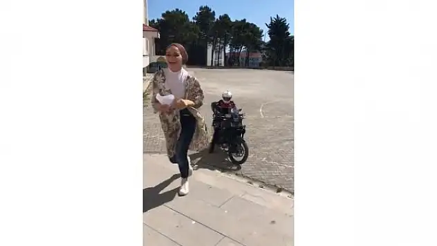 Sinop'ta polisler sınava geç kalan öğrenciyi yetiştirdi