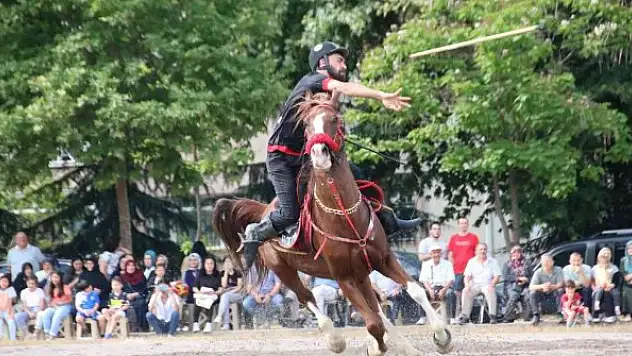 Cirit şöleni nefes kesti