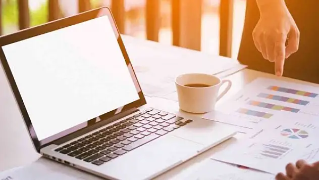 İnternet, televizyonu ikiye katladı