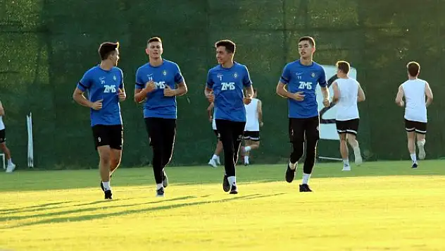 Altay, gençleriyle start verdi