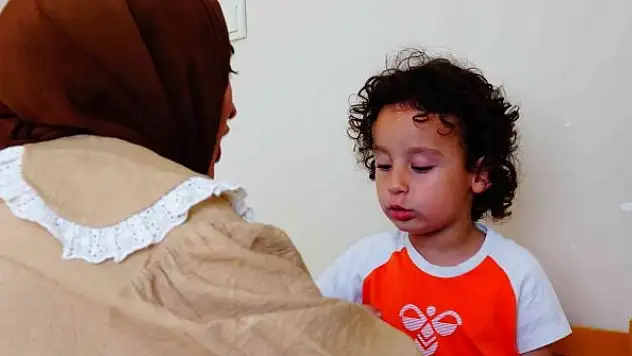 Çocuklarına eşek dili yedirdiler