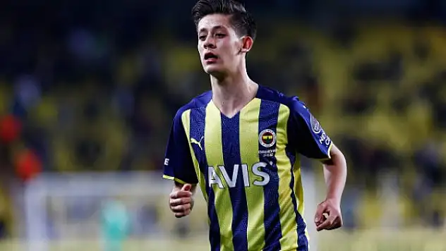 Arda Güler imza için yola çıktı