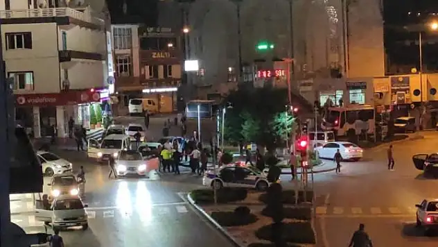 Trafik kazasının ardından kavga çıktı