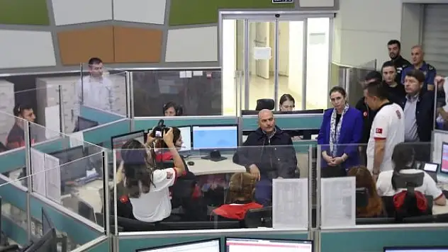 Bakan Soylu, kriz masasında bilgi aldı