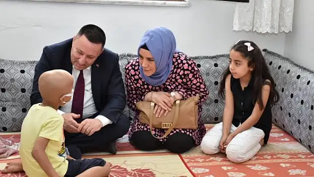 Kanser hastası çocuğun tedavi öncesi isteği duygulandırdı