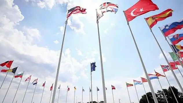 Stoltenberg: 'İsveç ve Finlandiya terörle mücadelede Türkiye'ye tam destek sözü verdi'