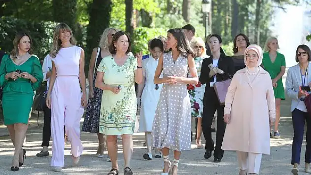 Emine Erdoğan, Kraliçe Letizia ile görüştü