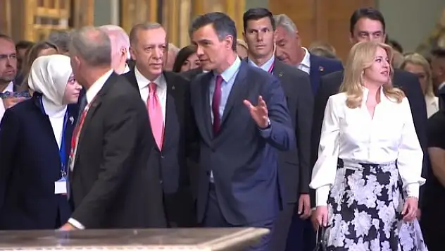 Erdoğan, NATO Zirvesi akşam yemeğine katıldı