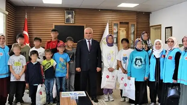 Bayram öncesi yetimlerin yüzleri güldü